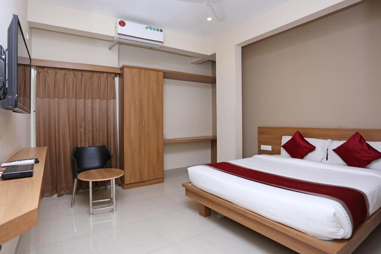 Oyo 6447 Samasth Rooms And Suites Mysore Exterior photo